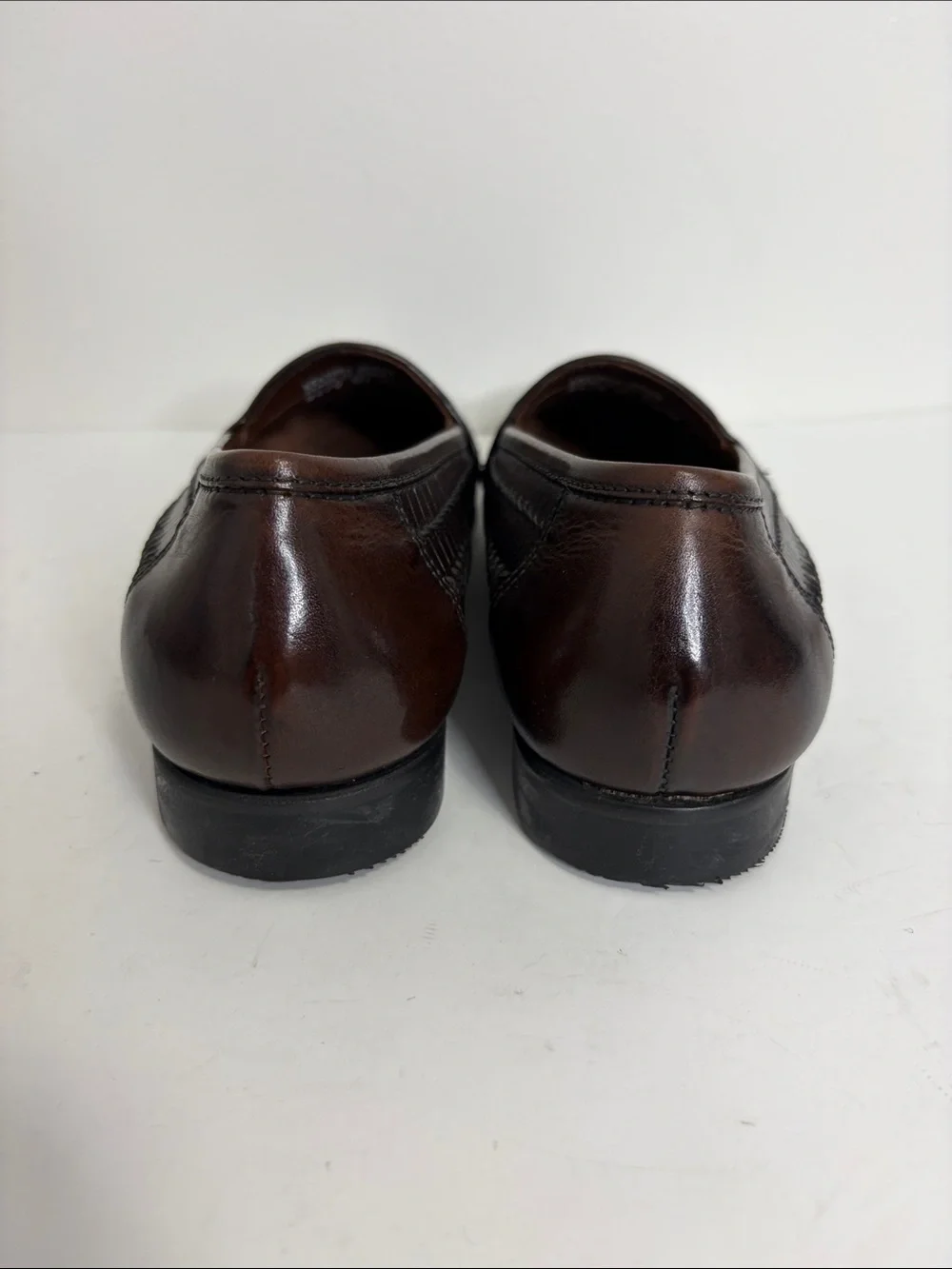 GH Bass Penny Loafers Womens 8.5 Dark Brown Leather Woven Preppy Slip On Shoes - Picture 4 of 15
